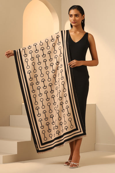 -  Kriti Sanon in Esme Cashmere Stole