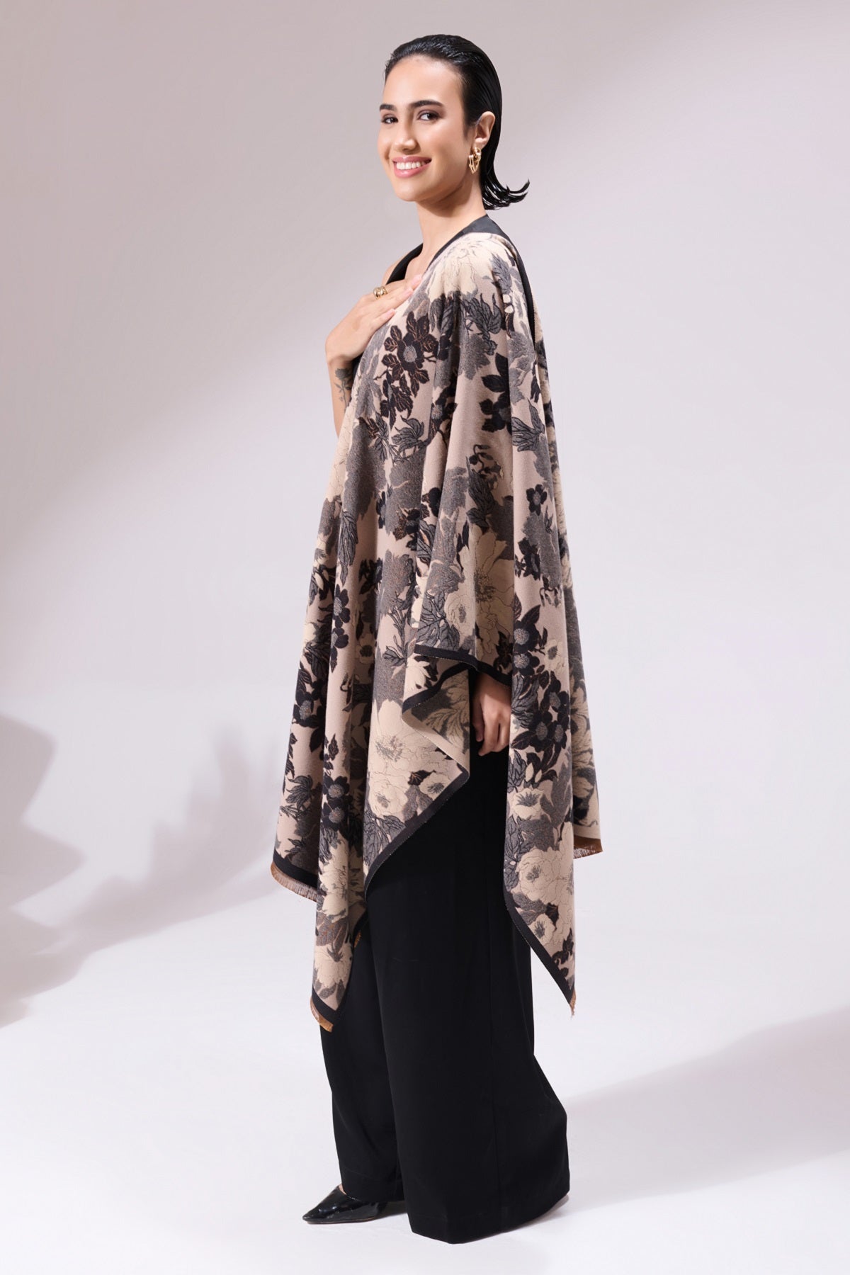 -  Masty Beige and Black Heritage Cashmere Stole