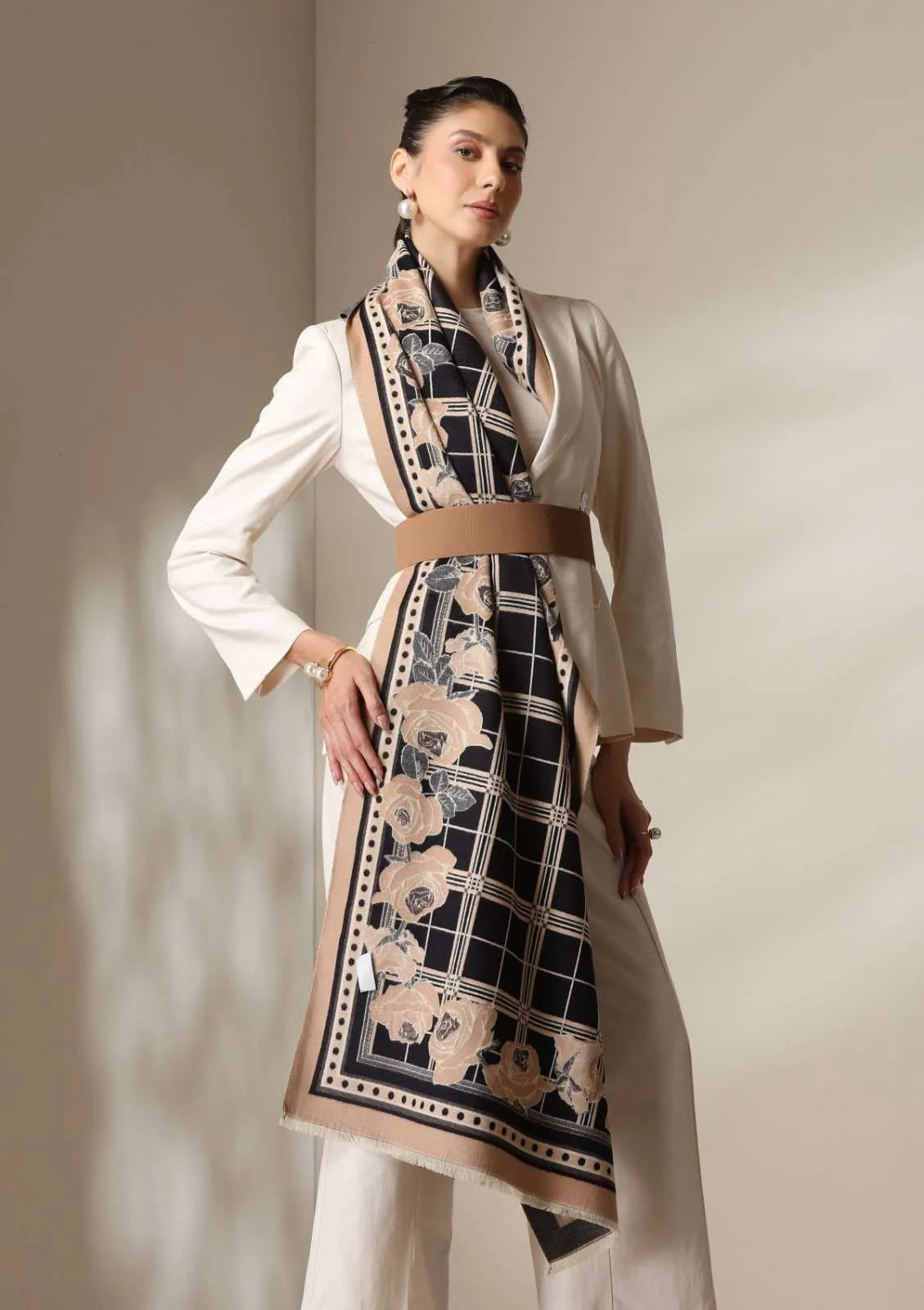 Noir Rose Thick vegan cashmere Stoles