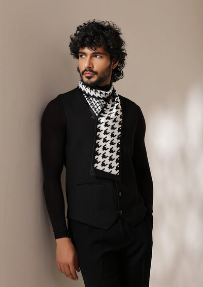 Dusala Monochrome Houndstooth silk Scarf set