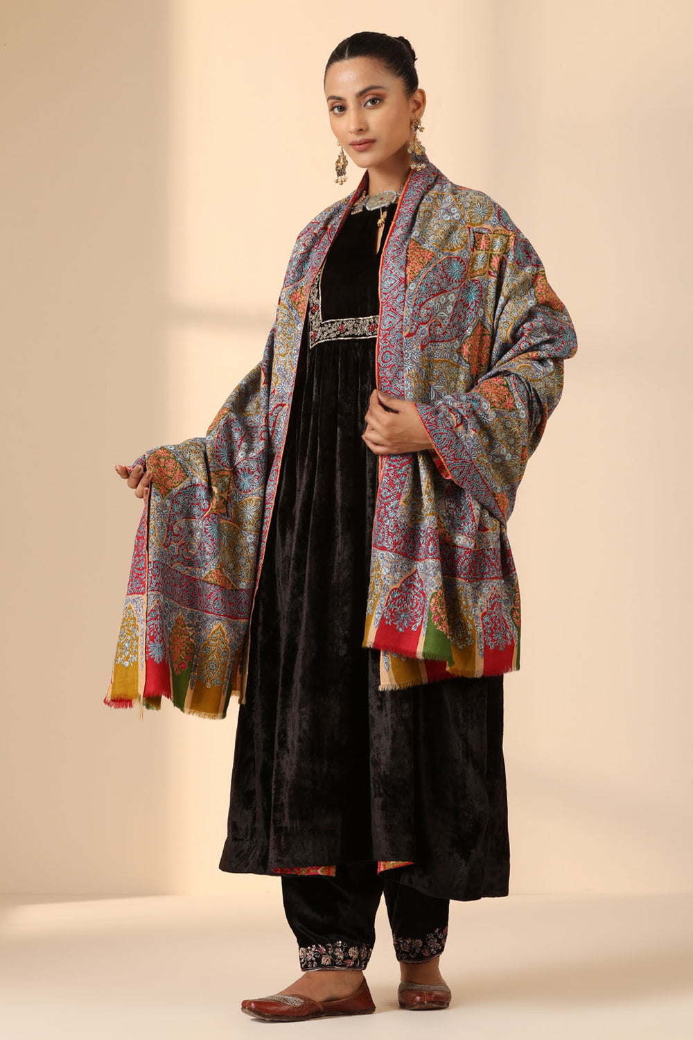 '-  Sherly Pashmina Shawl