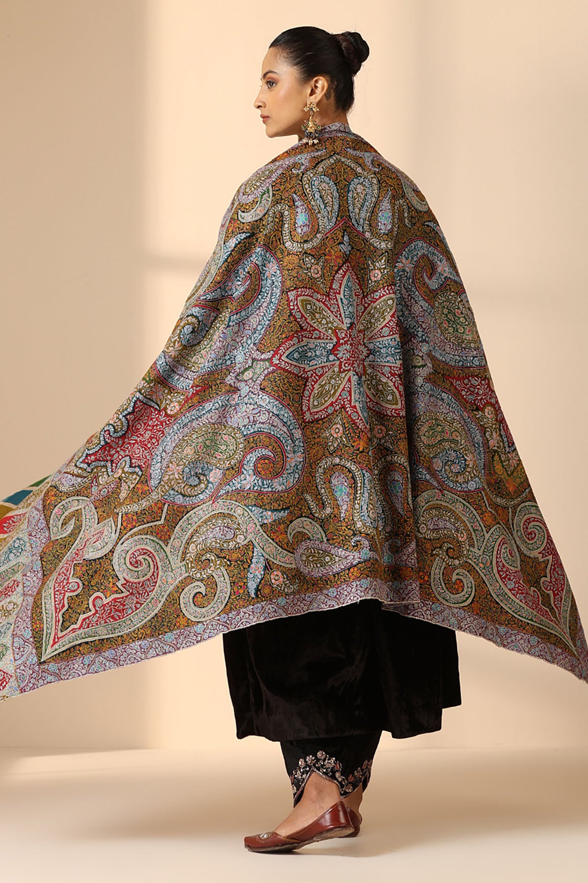 -  Andri Pashmina Shawl