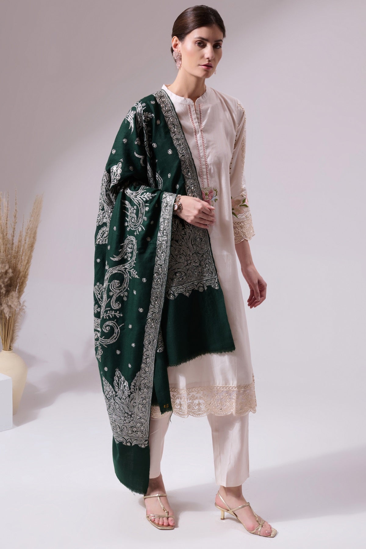 -  Jalahasini Pashmina Shawl