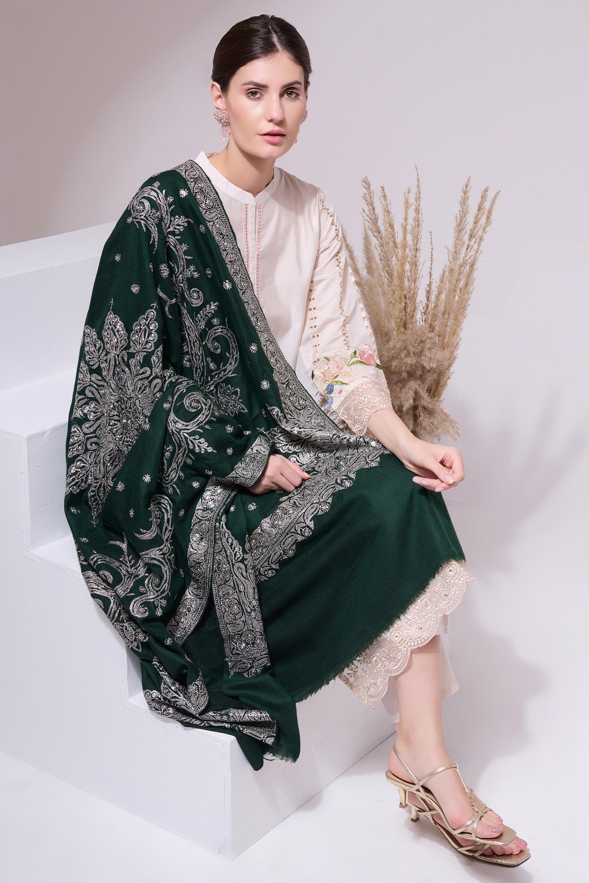 -  Jalahasini Pashmina Shawl