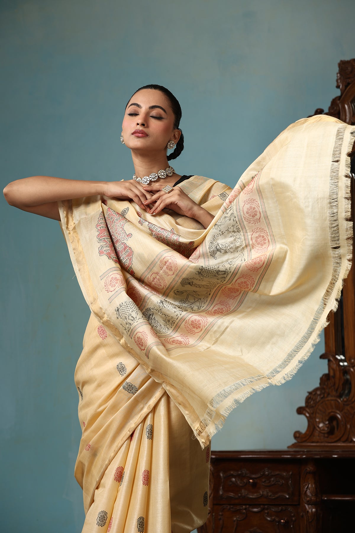 -  Petal handwoven gold Kosa Silk saree with unique design, certified by ODOP, Silk Mark and Craft Mark
