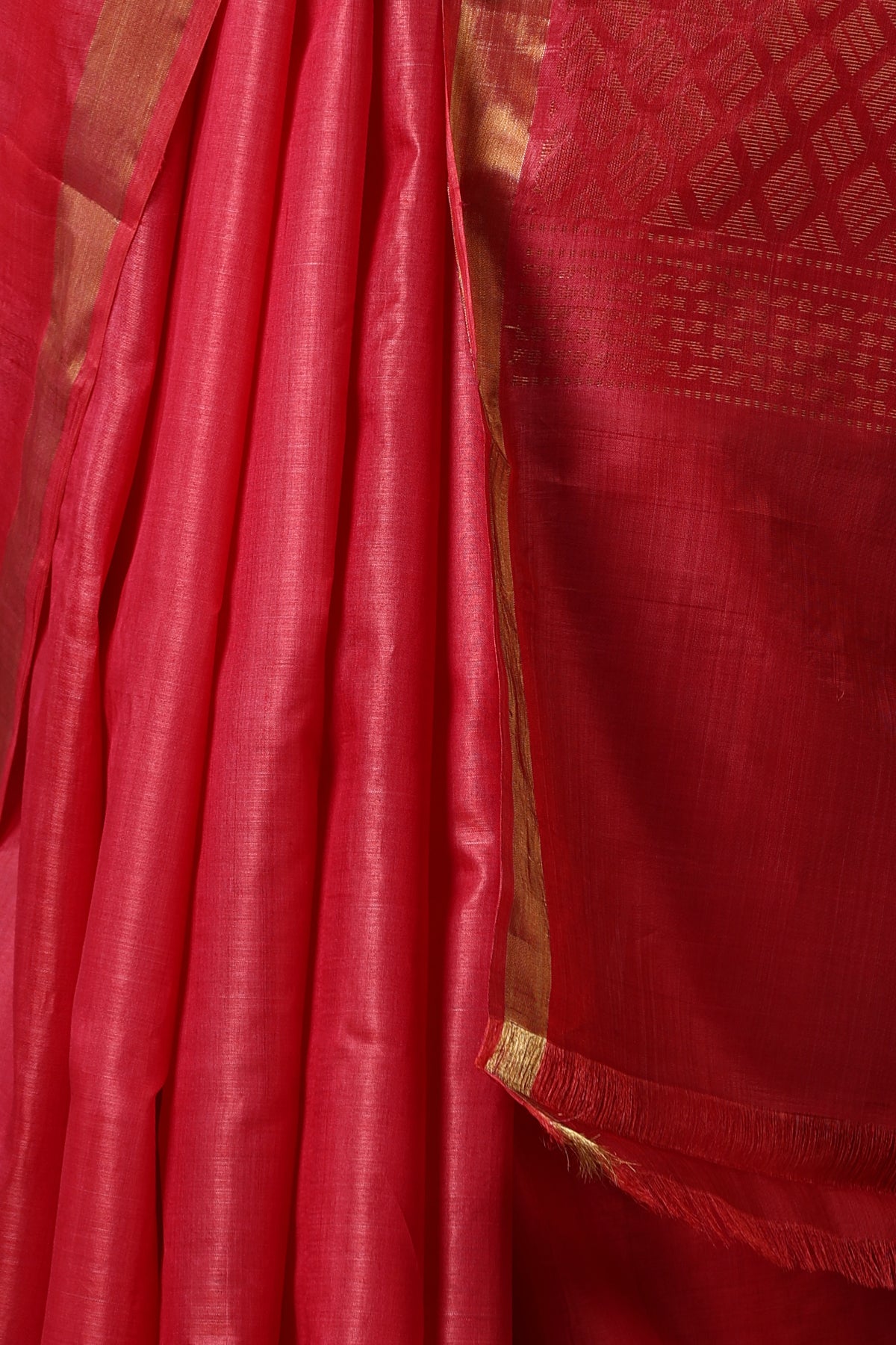 -  Orchid handmade Georgia peach Kosa Silk saree with fish design all over