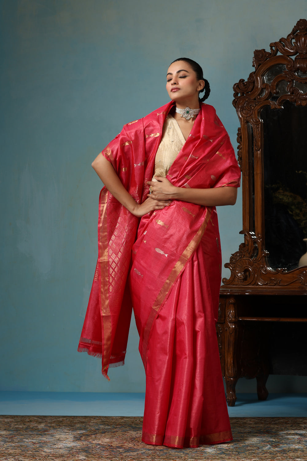'-  Orchid handmade Georgia peach Kosa Silk saree with fish design all over