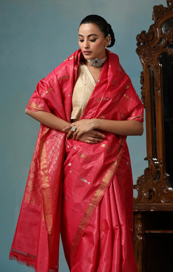 Orchid handmade Georgia peach Kosa Silk saree with fish design all over