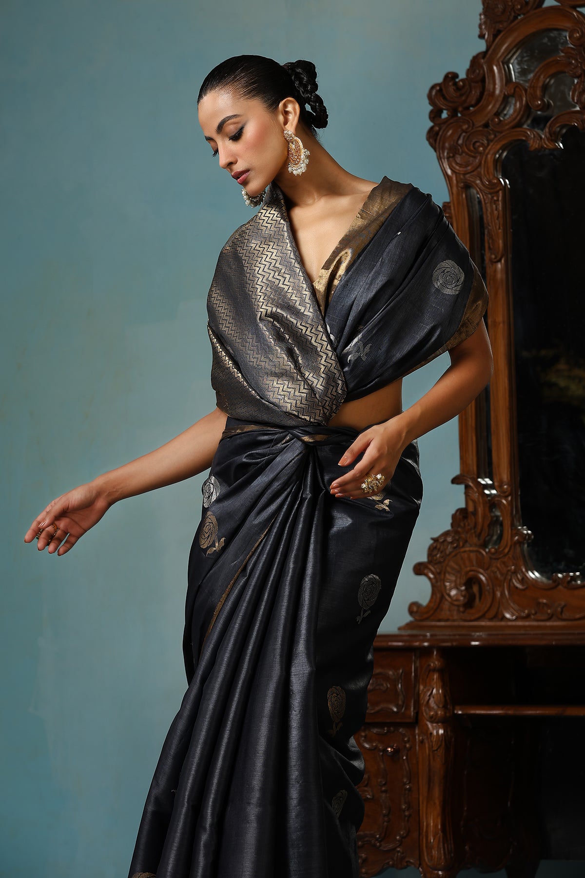 -  Camellia handmade dark grey Kosa Silk saree with delicate rose designs all over