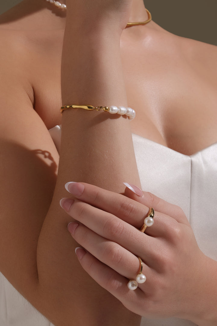 Timeless Pearl Bracelet