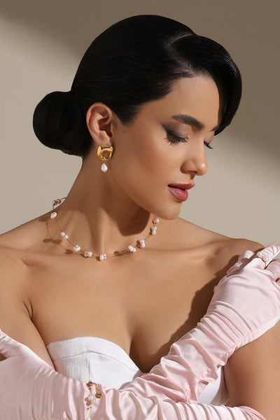 -  Pearl Elegance Chain Pendant
