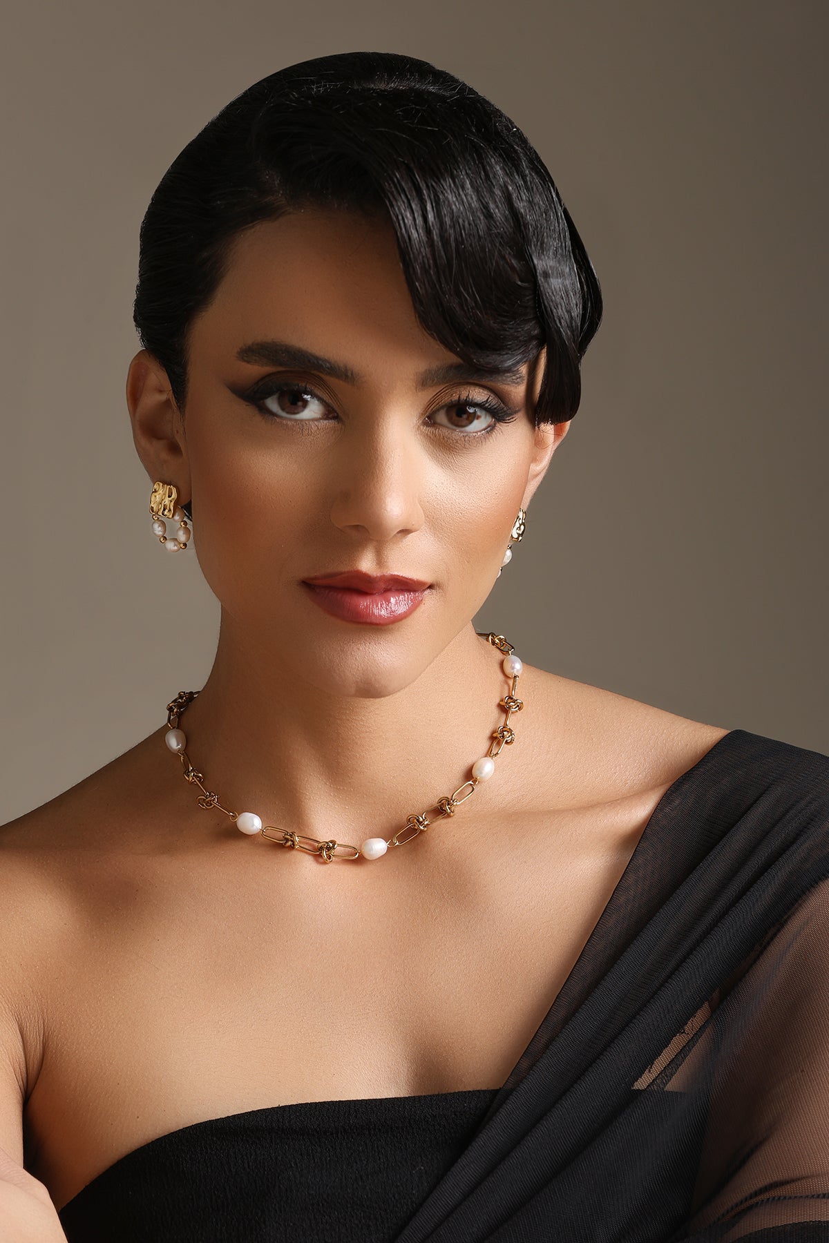 -  Versatile Pearl Pendant