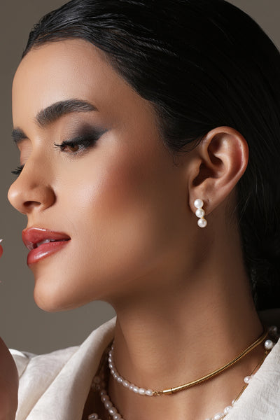 -  Chic Studs Earrings