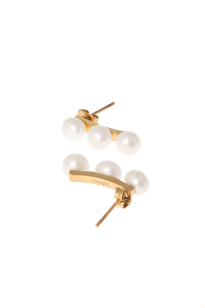 -  Chic Studs Earrings