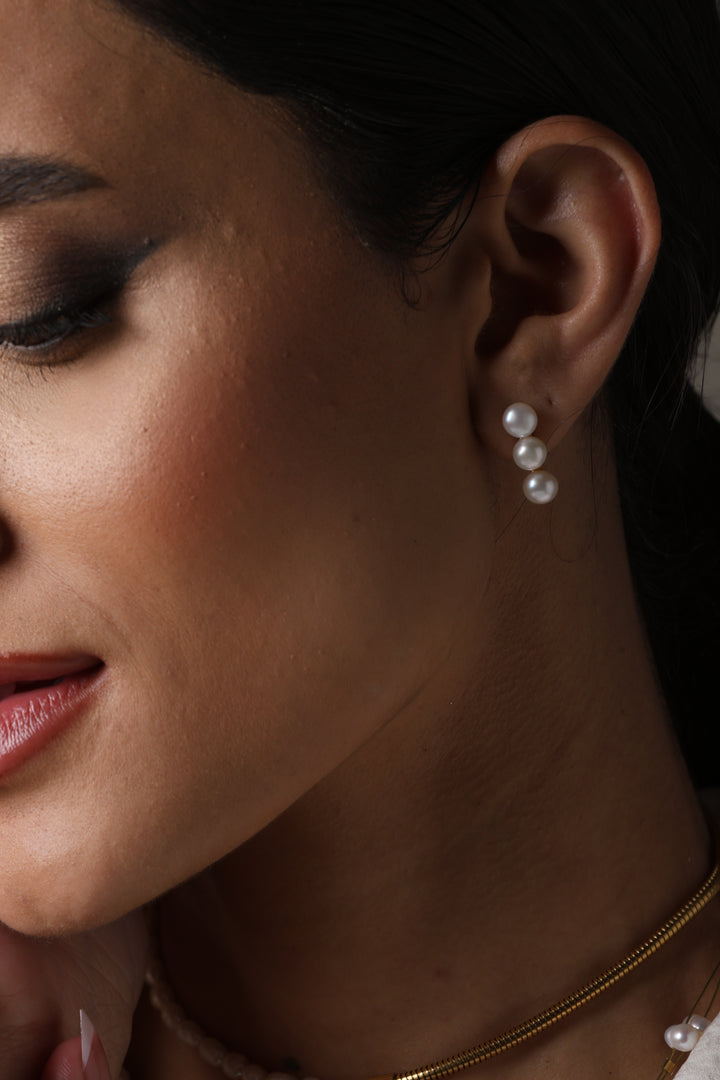 Chic Studs Earrings