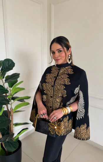 Heena Somani in our Ira Fine Wool Silk With Zari Embroidered Cape