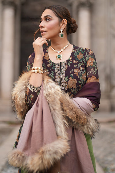 -  MISU Wear Sanji and fur stole in Khushi