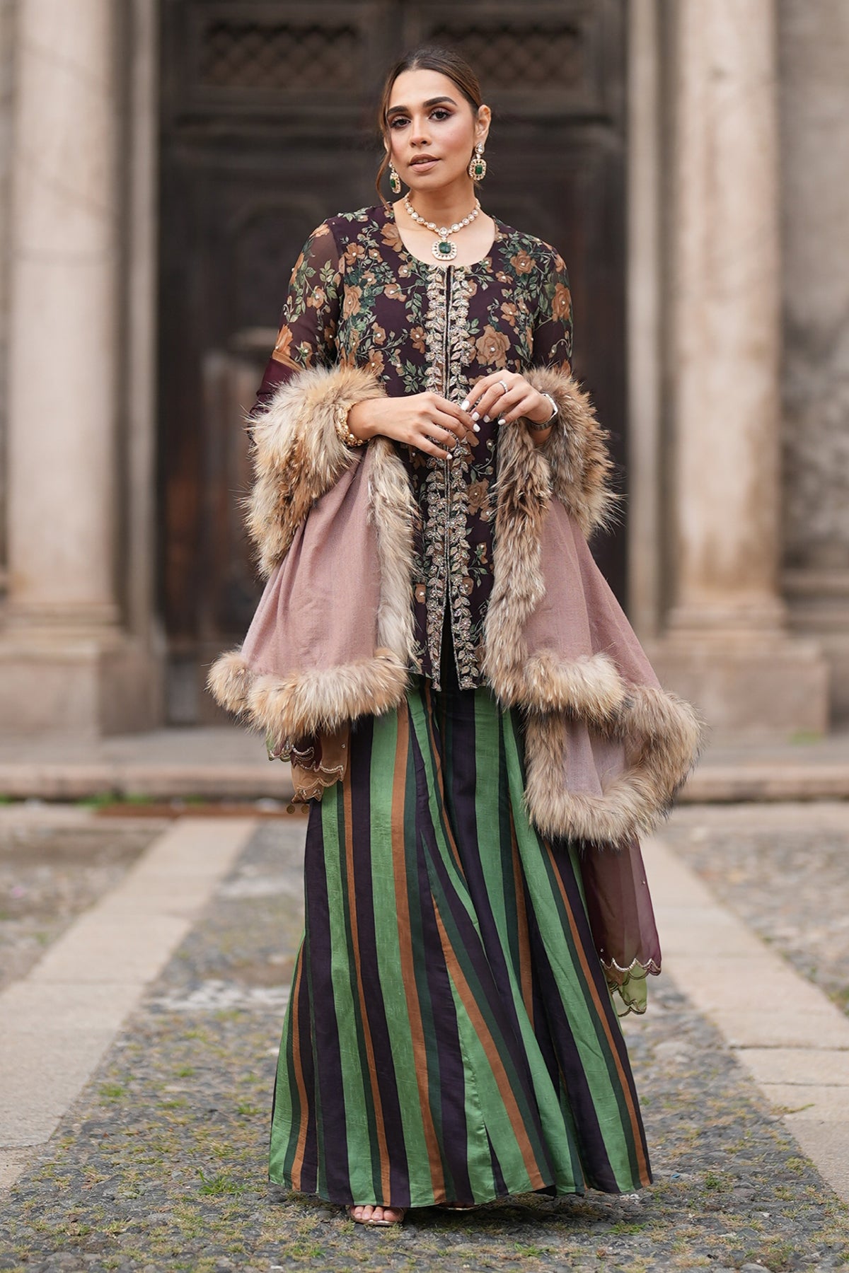 -  MISU Wear Sanji and fur stole in Khushi