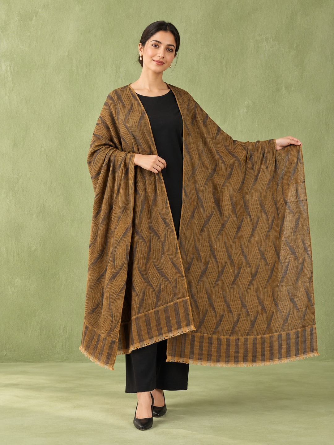 Amber Flow Patterned Stole