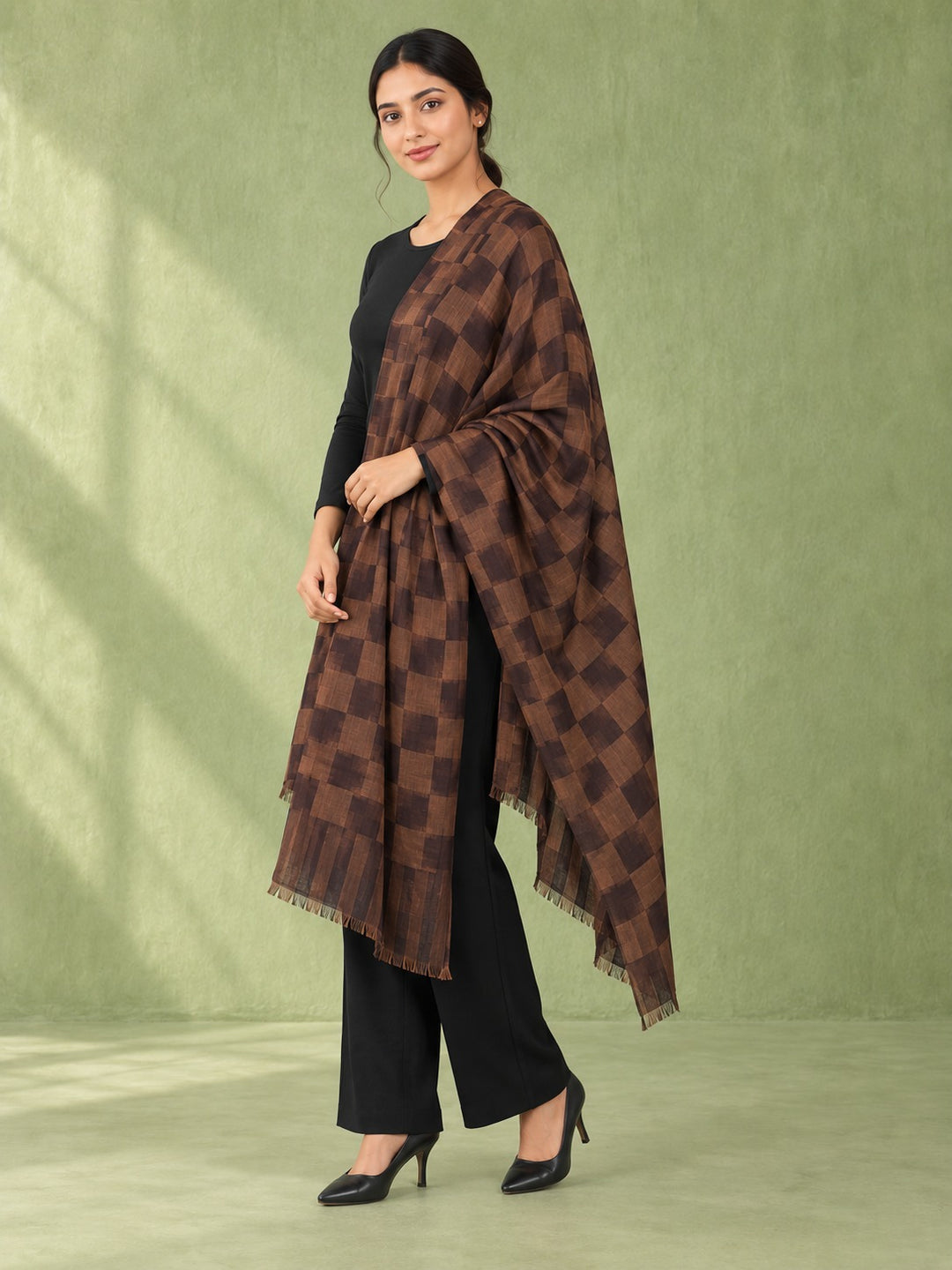 Cocoa Square Check Stole