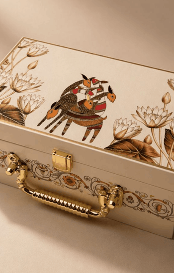 The Festive Heirloom Box