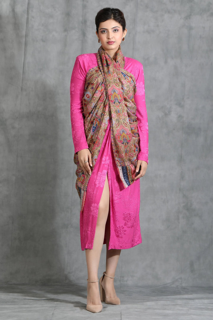 Sara Ali Khan in Cashmere Kalamkari And Thread Work Stole