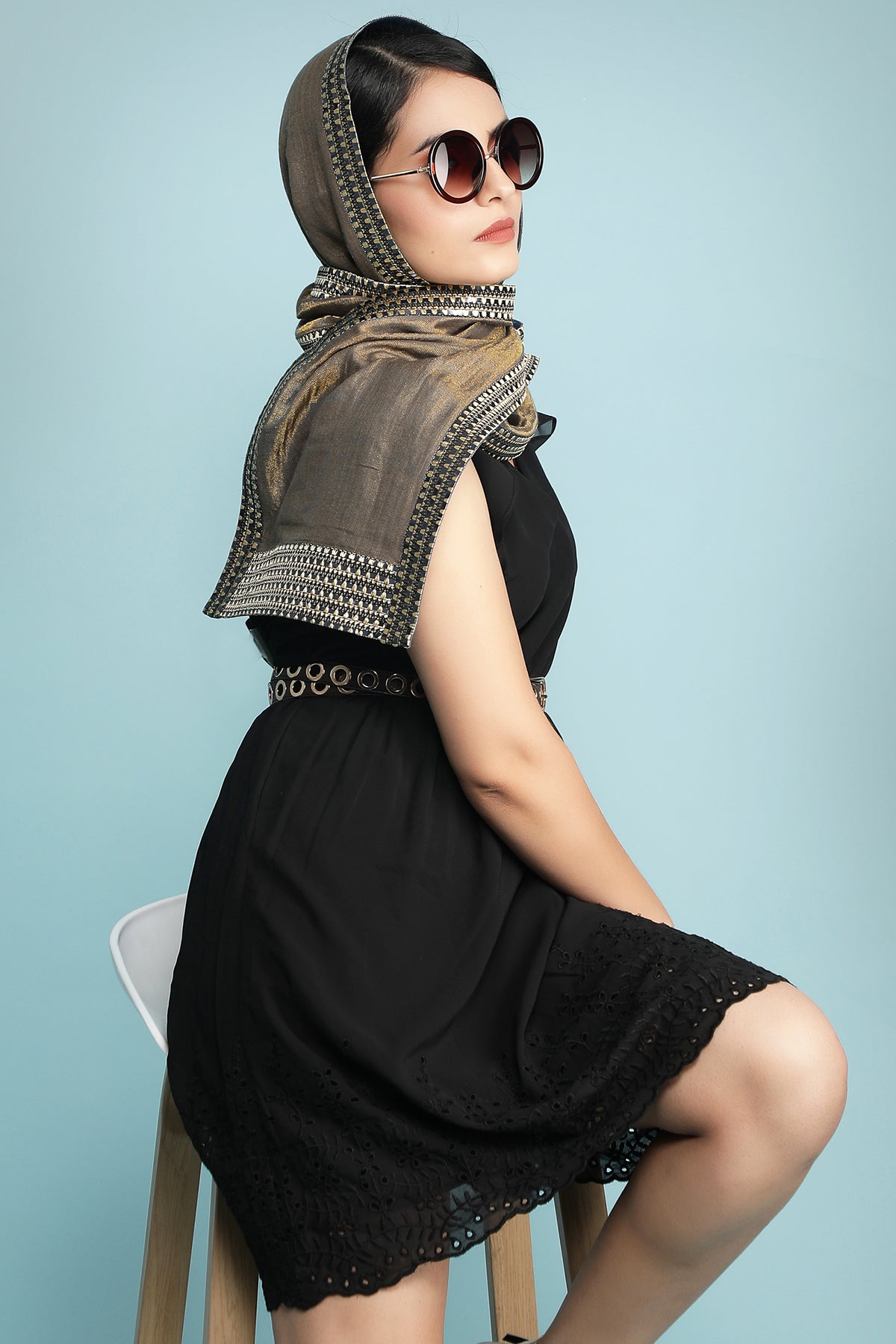 -  Muffler Handwoven Zari Pashmina by Amit Agarwal