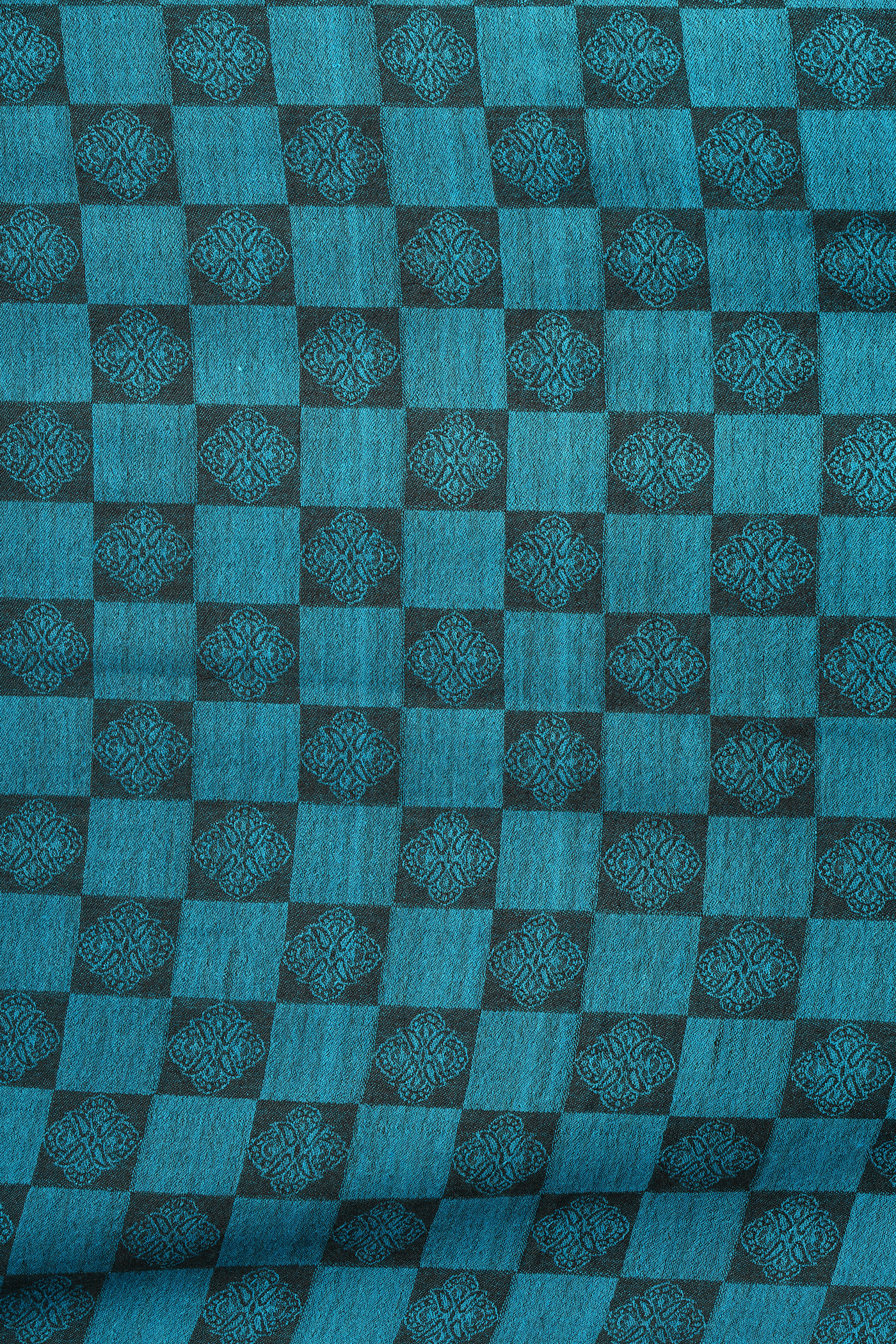 Cashmere Fine Wool, Checkered Design