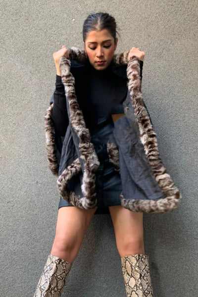 -  Sukhmani Gambhir In Pashmina Fur Border Stole