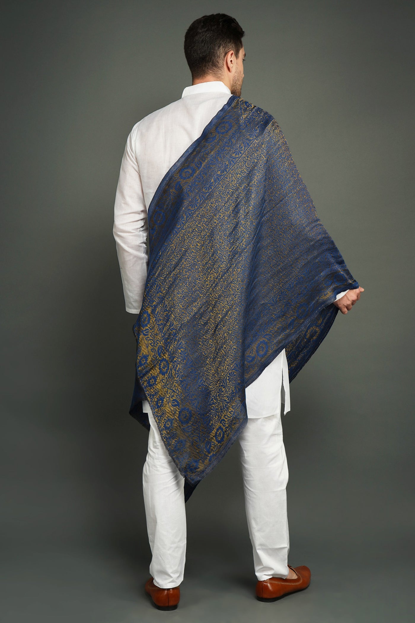 -  Pashmina Blend In Zari Work