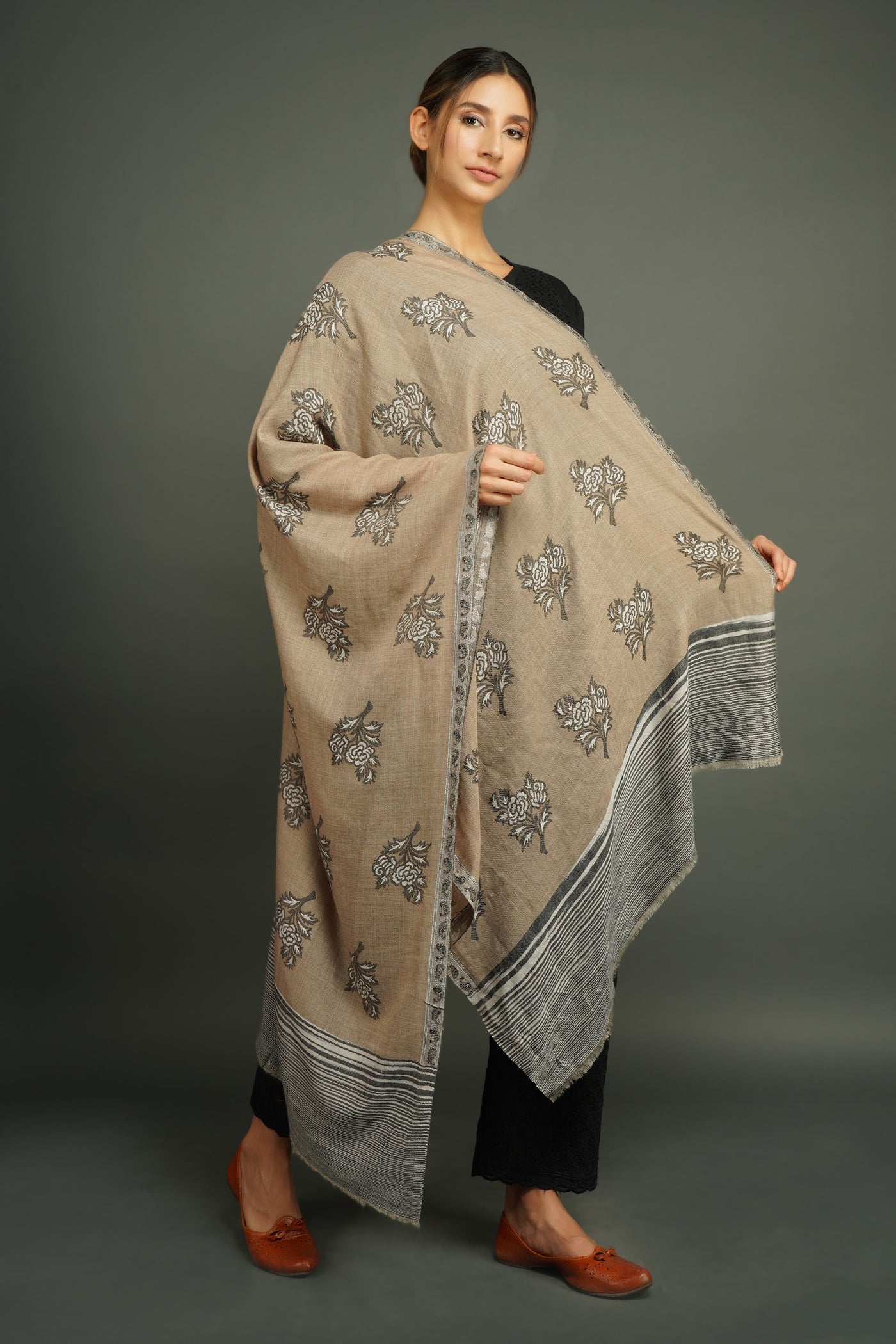 Pashmina Blend Woven Foral In Geometrical Pattern