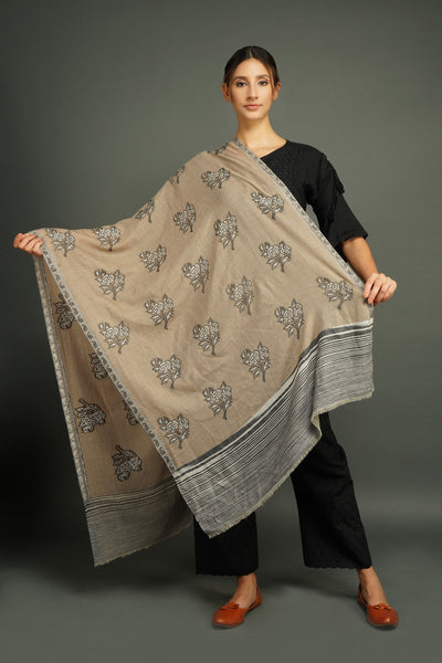 Pashmina Blend Woven Foral In Geometrical Pattern