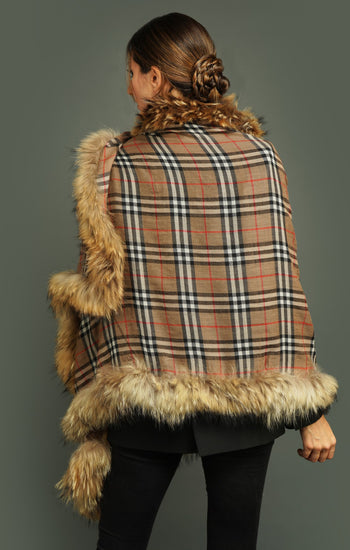 Pashmina Fur Border Stole In Checkered Design