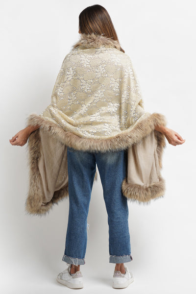 -  Pashmina Fur Border Stole