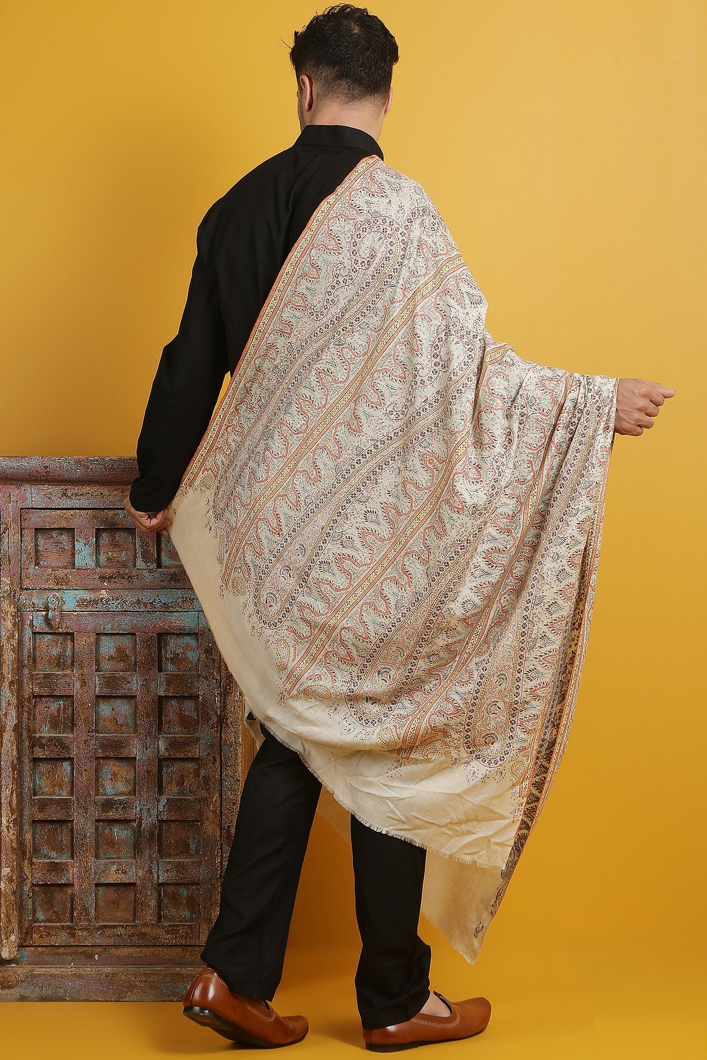 Handwoven Pashmina Sozni Work Shawl
