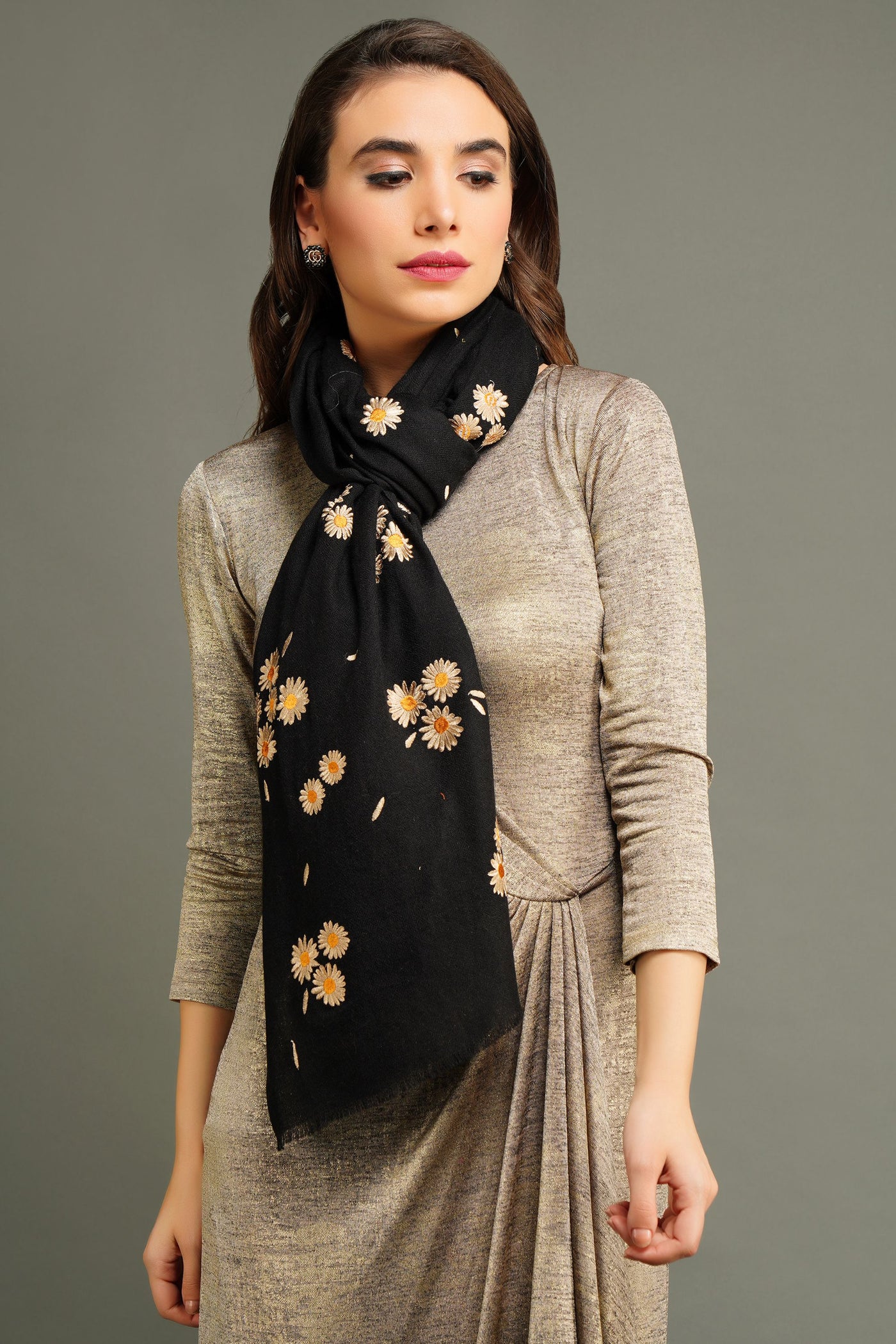 Cashmere With Hand Embroidry Flowers Stole