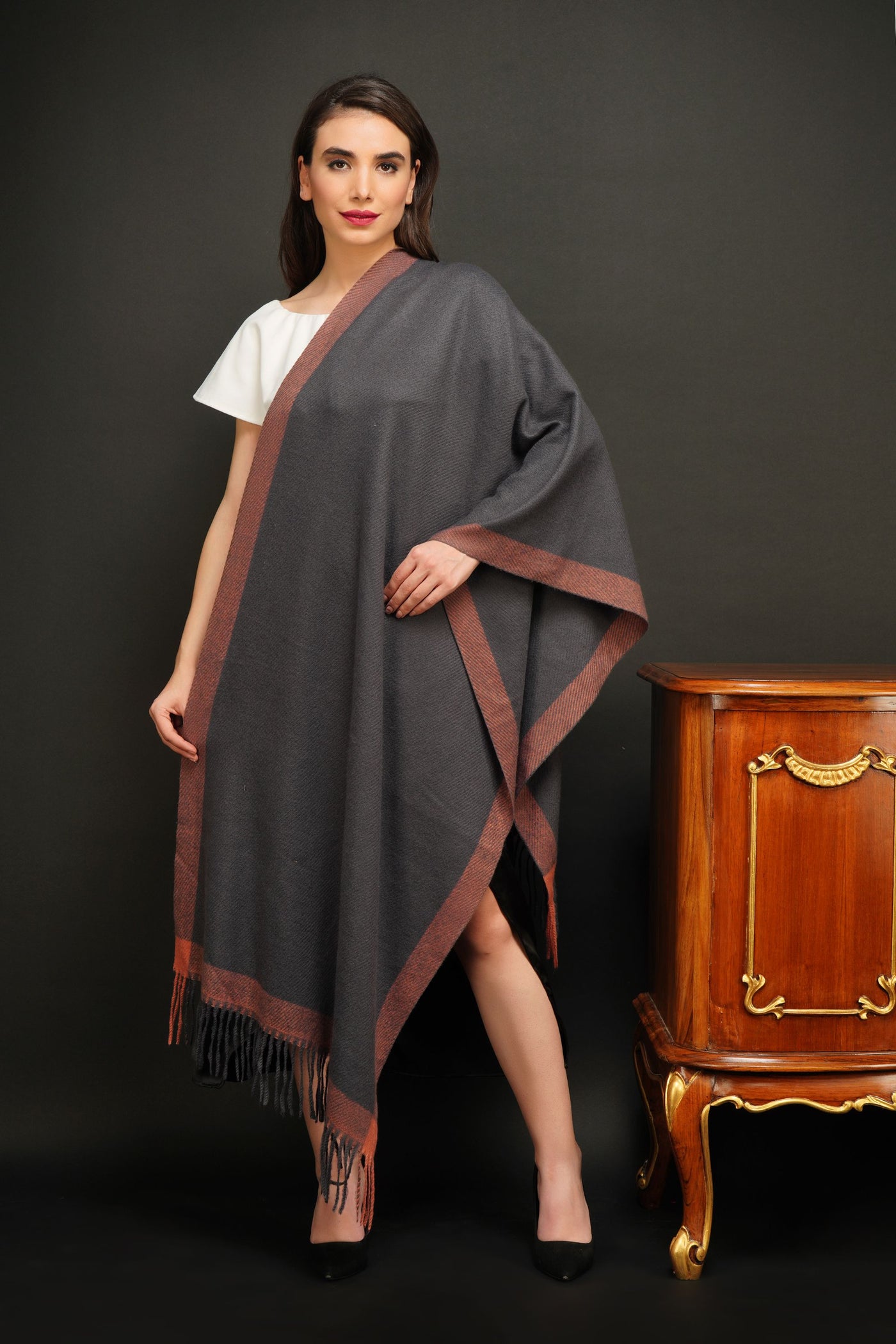 -  Pashmina In Harshidaar Border Design