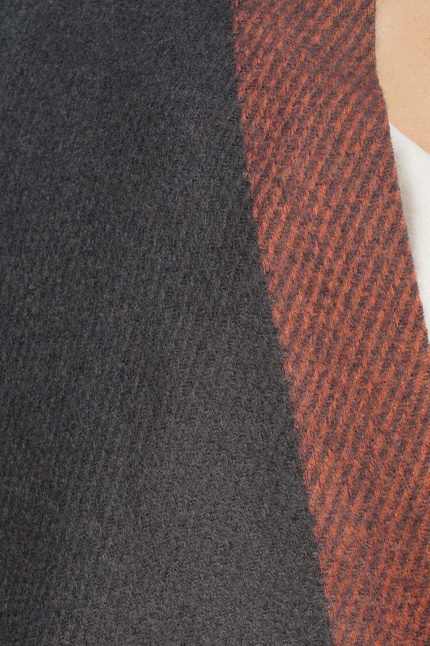 -  Pashmina In Harshidaar Border Design