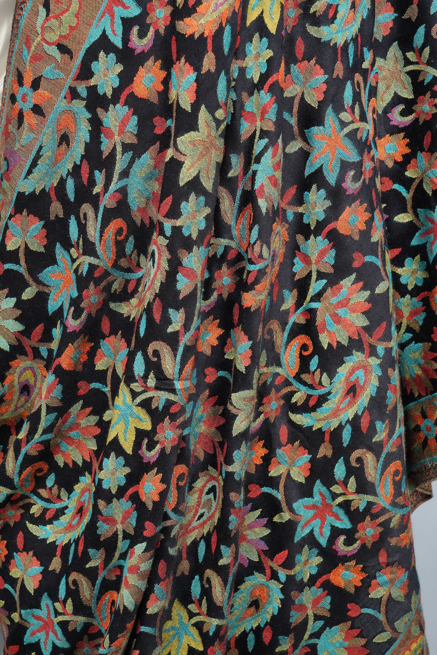 Cashmere Fine Wool In Kani Multicolor Design Stole
