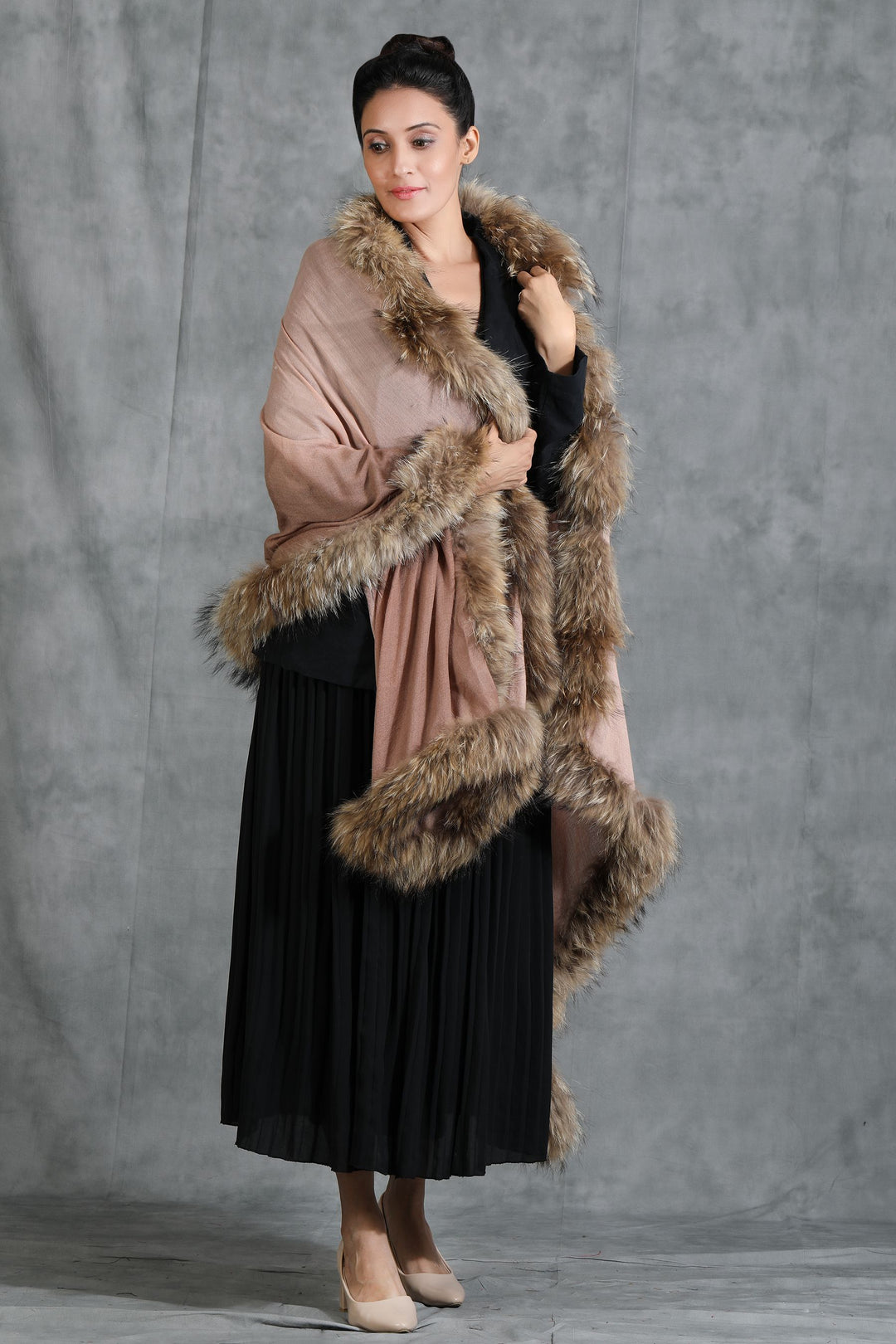 '-  Cashmere Plain Stole With Hight Quality Ombre Fur Stole