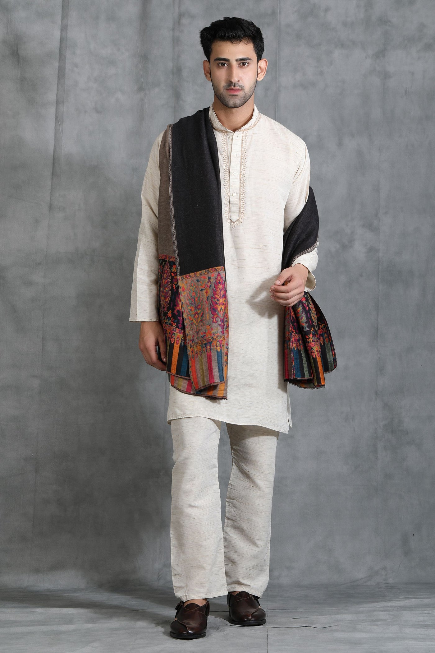-  Cashmere Reversible Palla Zari Shawl