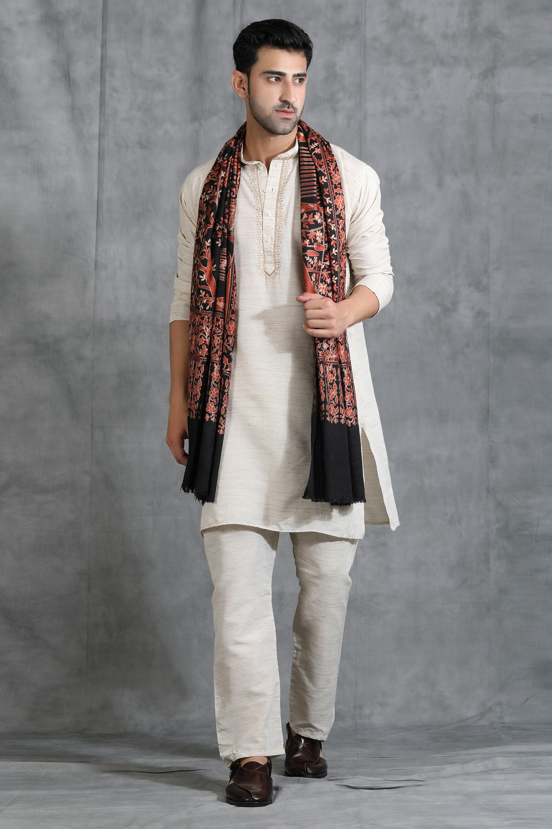 '-  Cashmere Nalki Pinzra Design Stole