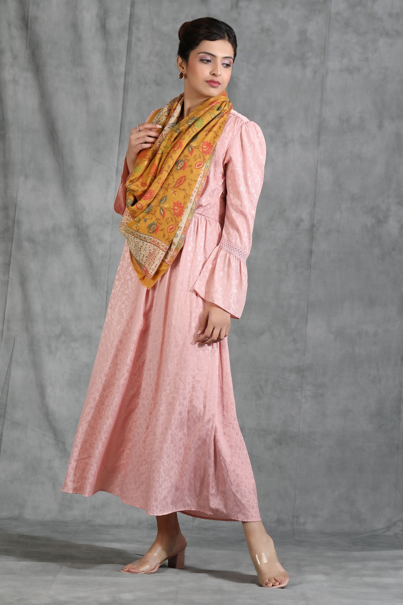 -  Cashmere Contrast Zari Stole