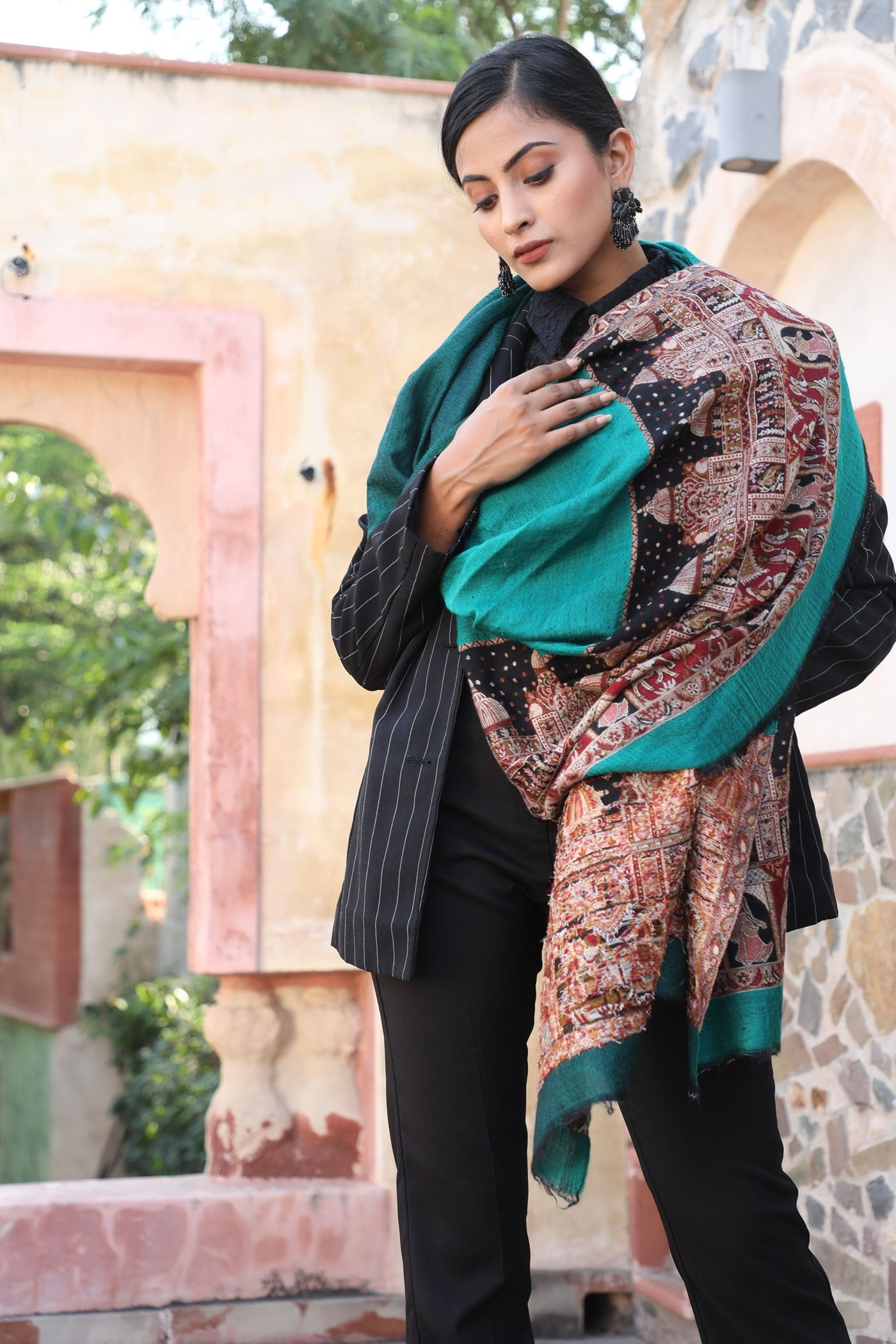 Cashmere Fine Wool Aari Work Stole - Barat design