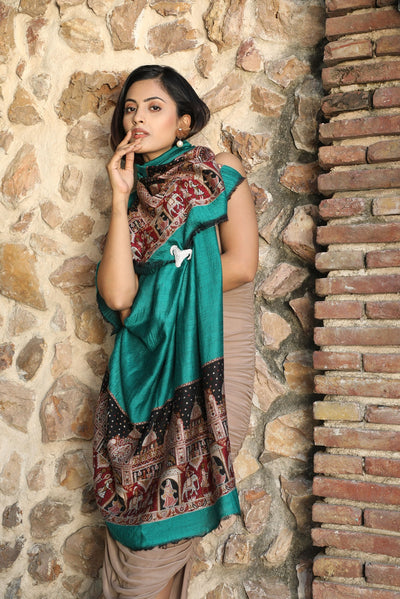 -  Cashmere Fine Wool Aari Work Stole - Barat design