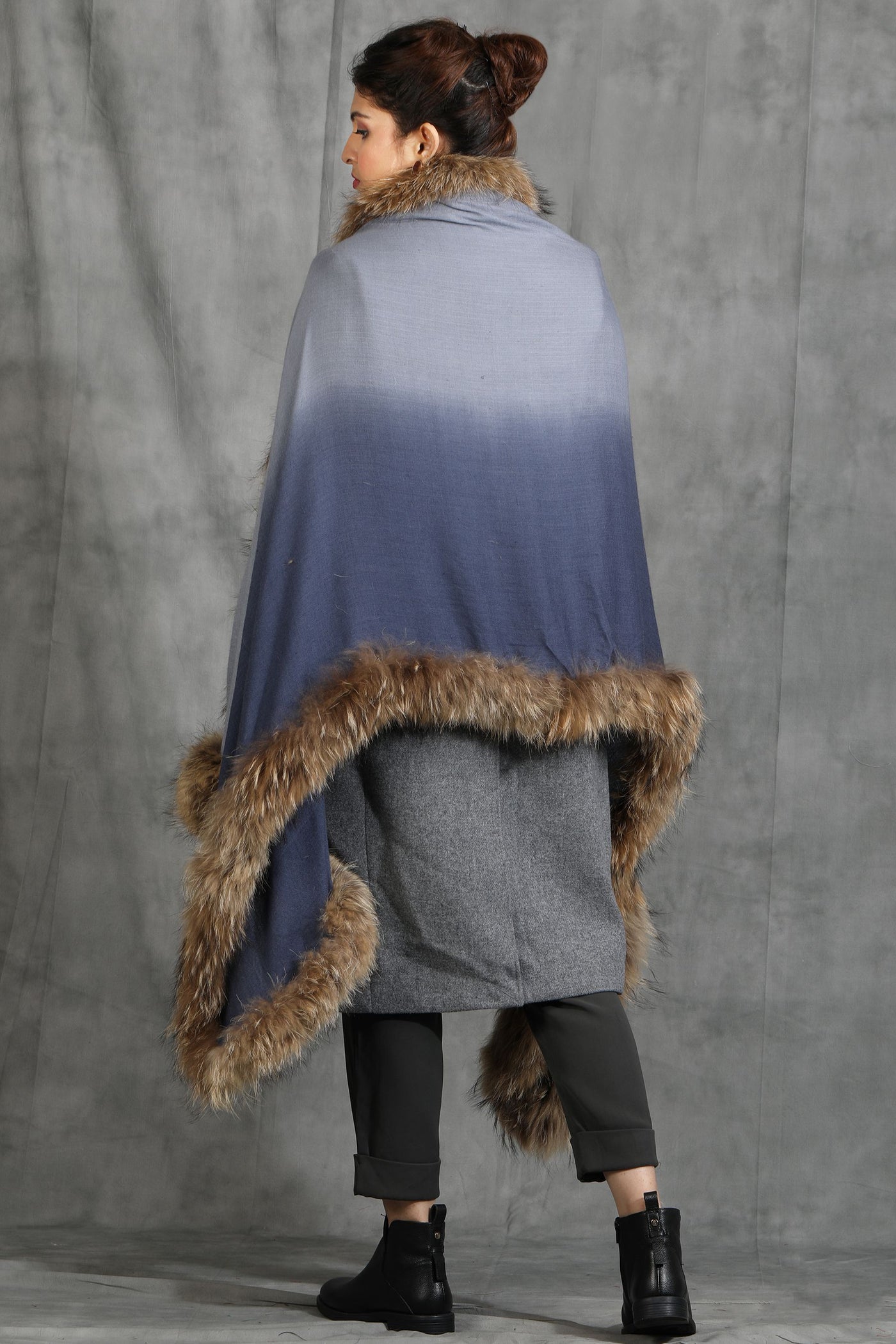 -  Cashmere High-Quality Fur Stole