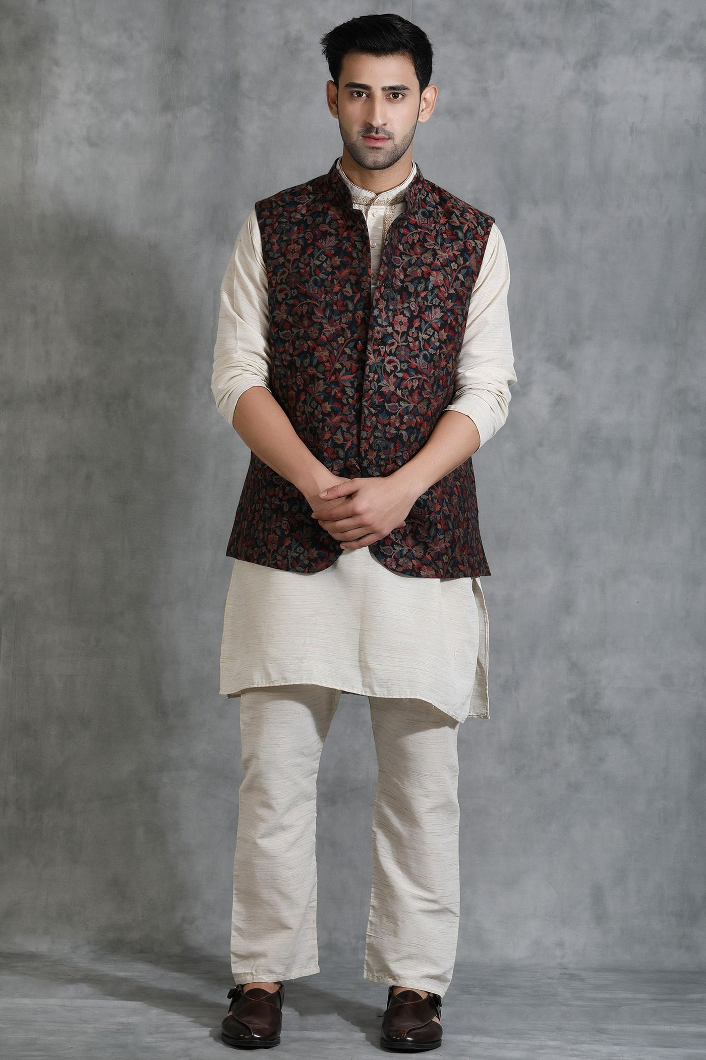 -  Pashmina Vintage Kani  Waist Coat With Paisley Design