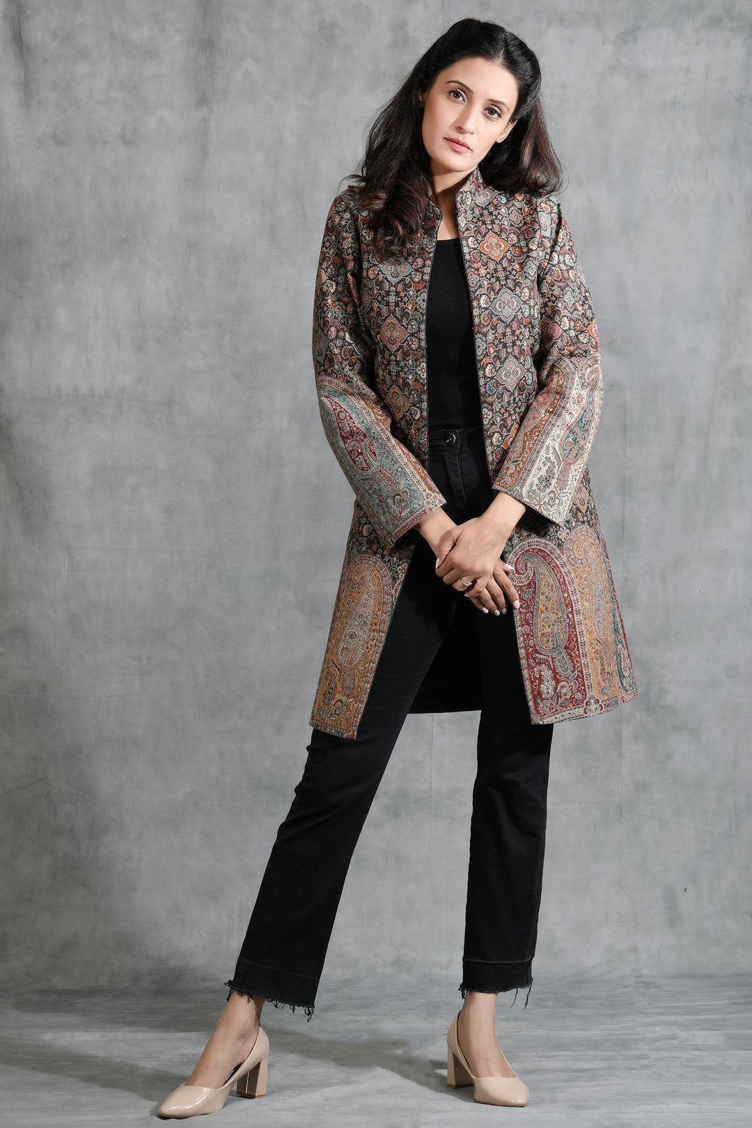 '-  Black Vintage Full Jacket With Paisley Design