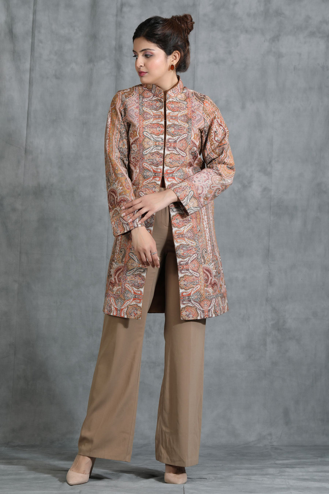 '-  Vintage Full Jacket With Paisley Design