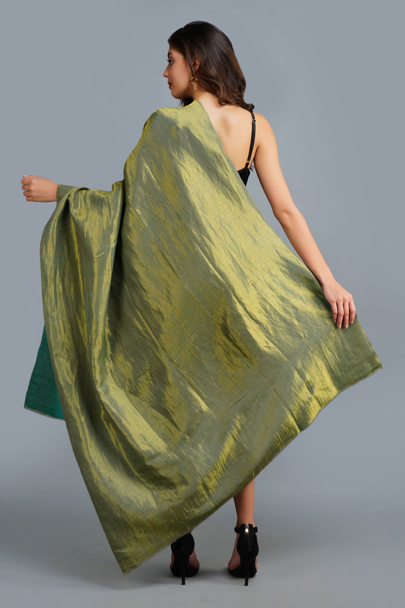 -  Handwoven Green Zari Pashmina Shawl